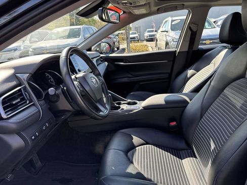 Used 2024 Toyota Camry SE w/ Convenience Package FWD image 18