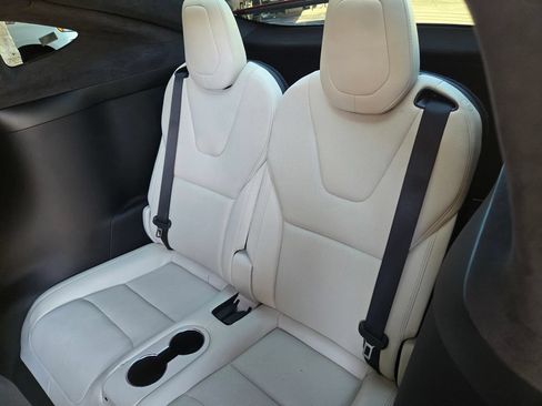 Used 2022 Tesla Model X AWD/4WD image 15
