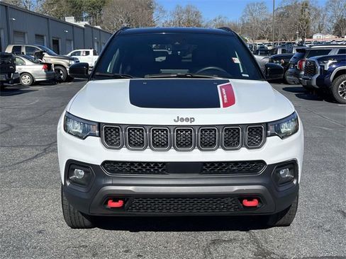 Used 2023 Jeep Compass Trailhawk image 8