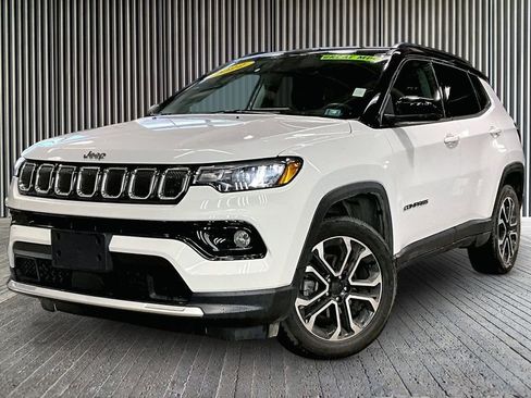 Used 2022 Jeep Compass Limited image 2