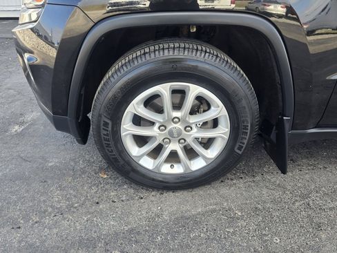 Used 2015 Jeep Grand Cherokee Laredo w/ Quick Order Package 23E image 3