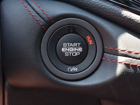 Used 2023 Dodge Durango GT RWD image 30