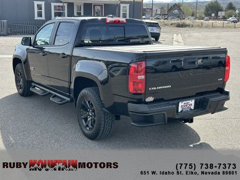 Used 2022 Chevrolet Colorado Z71 w/ Z71 Midnight Edition image 5