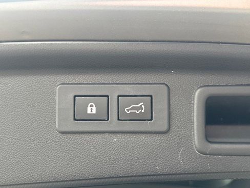 Used 2019 Subaru Forester Limited w/ Popular Package #3 image 30