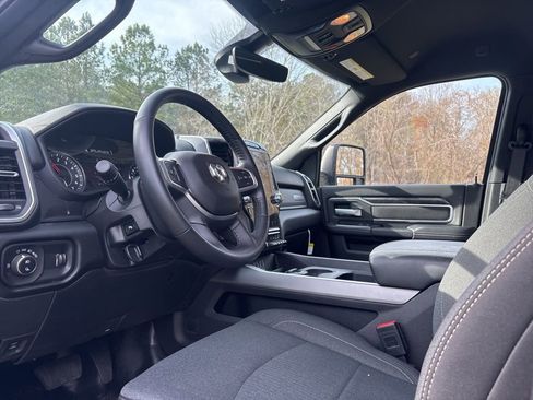 Used 2024 RAM 2500 Big Horn w/ Night Edition image 23