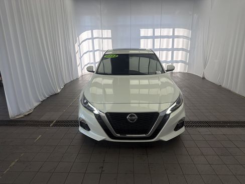 Used 2022 Nissan Altima 2.5 SL image 2