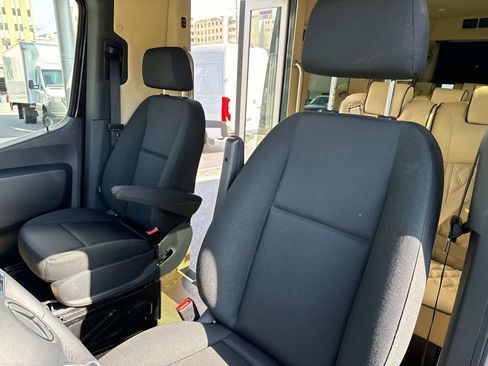 Used 2025 Mercedes-Benz Sprinter 3500 image 16