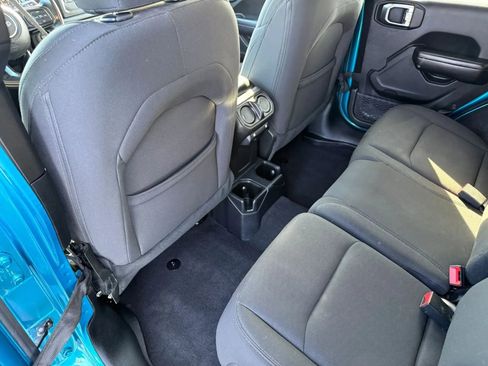 Used 2019 Jeep Wrangler Unlimited Sport S AWD/4WD image 28