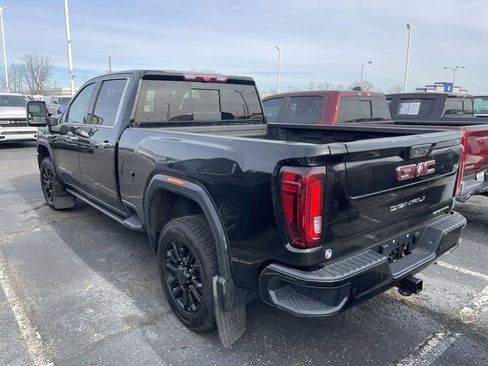 Used 2022 GMC Sierra 2500 Denali w/ Denali Black Diamond Edition AWD/4WD image 6