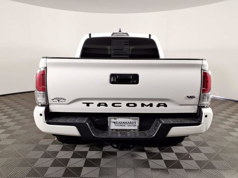 Used 2021 Toyota Tacoma TRD Off-Road w/ Technology Package RWD image 5