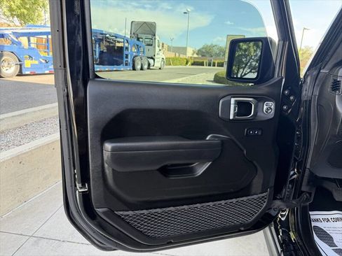 Used 2026 Jeep Wrangler Unlimited Sport AWD/4WD image 12