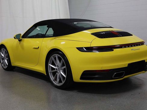 Certified 2022 Porsche 911 Carrera RWD image 3