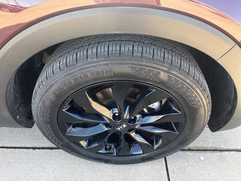 Used 2020 Kia Sorento EX image 9