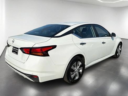 Used 2023 Nissan Altima 2.5 S FWD image 5
