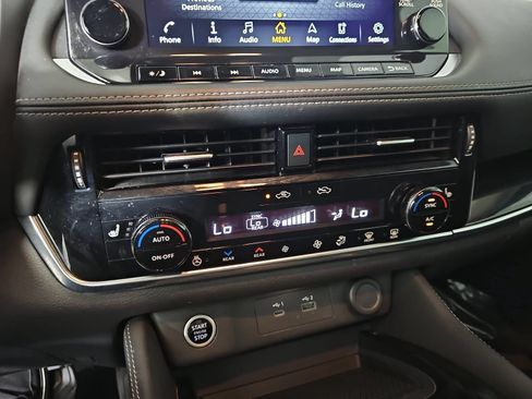 Certified 2022 Nissan Rogue SL w/ SL Premium Package FWD image 24