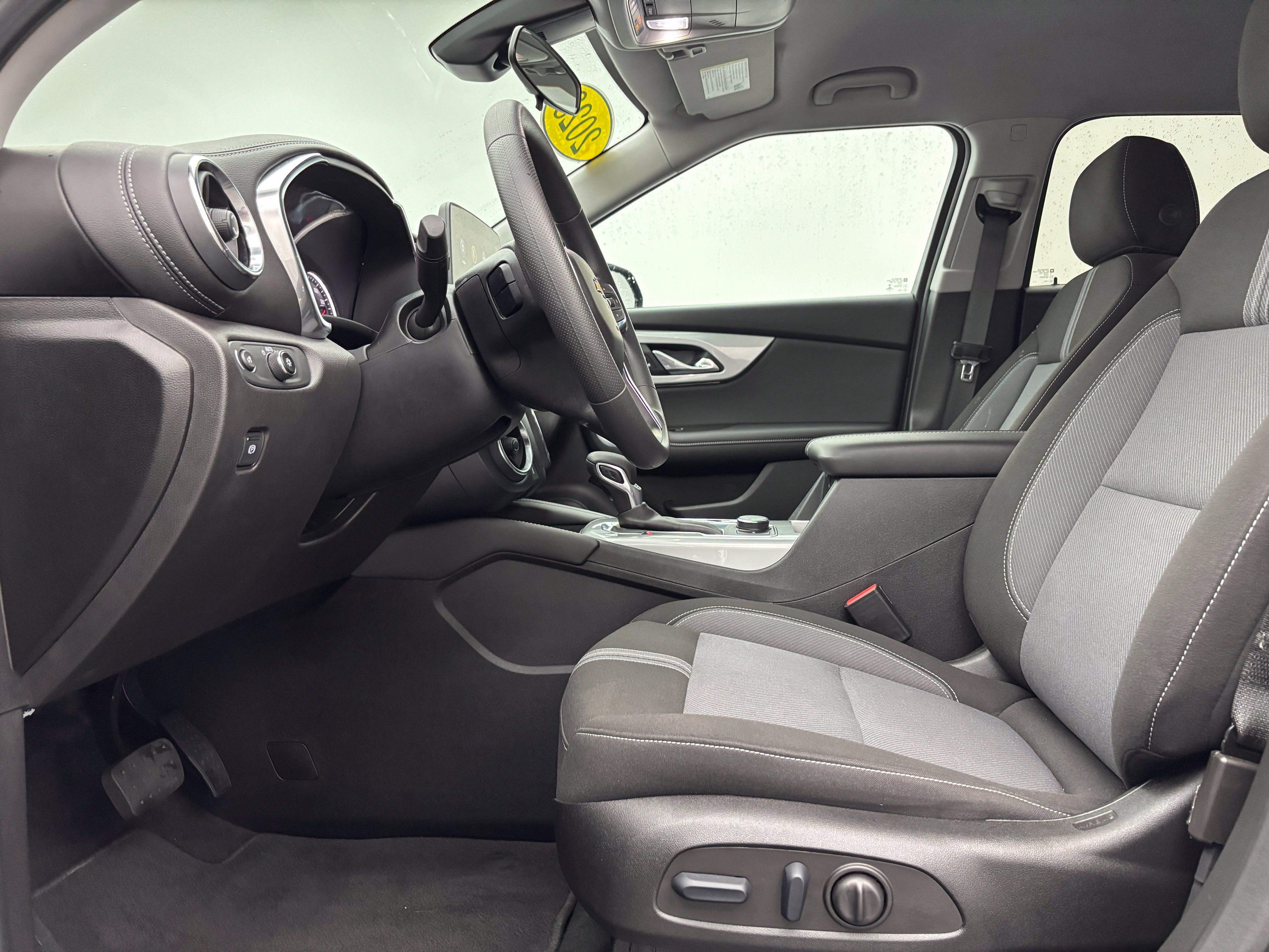 Used 2023 Chevrolet Blazer LT w/ Midnight/Sport Edition FWD image 15