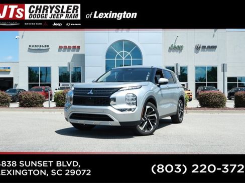 Used 2024 Mitsubishi Outlander SE FWD image 1