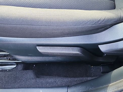 Certified 2023 Subaru Impreza 2.0i image 9