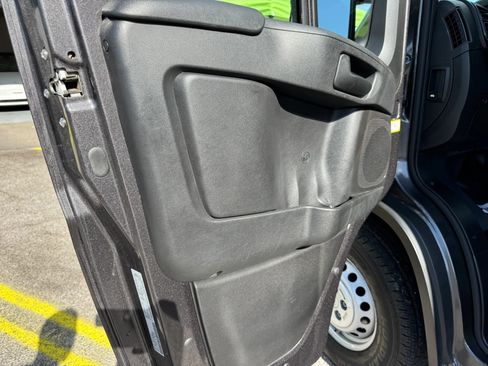 Used 2025 RAM ProMaster 3500 w/ Premium Convenience Group FWD image 11