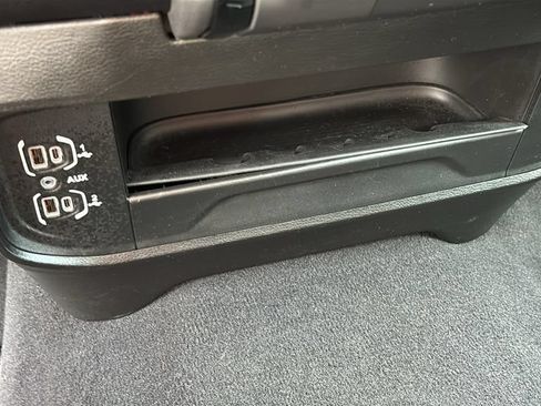 Used 2025 RAM 2500 Big Horn AWD/4WD image 23