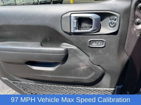 Used 2023 Jeep Wrangler Unlimited AWD/4WD image 30