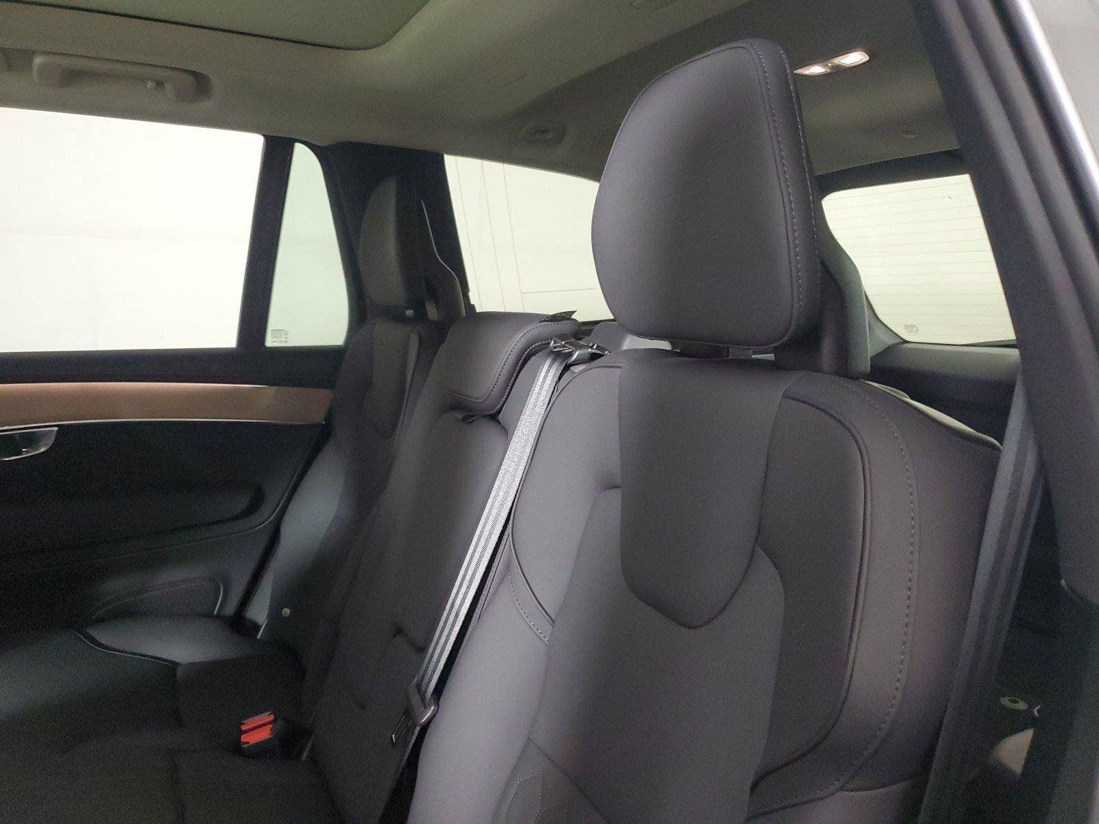 Certified 2026 Volvo XC90 B6 Plus AWD/4WD image 13