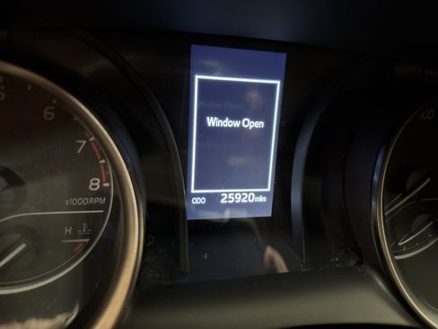 Used 2023 Toyota Camry SE FWD image 16