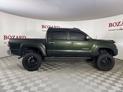 Used 2014 Toyota Tacoma 4x4 Double Cab image 9