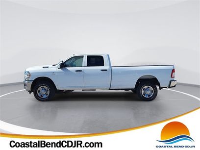 Used 2024 RAM 2500 Tradesman w/ Chrome Appearance Group