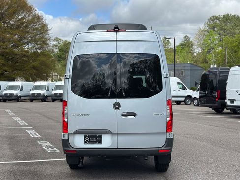 New 2025 Mercedes-Benz Sprinter 2500 image 9