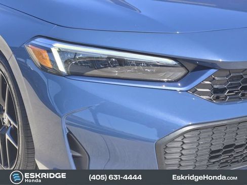 Used 2025 Honda Civic Sport image 9