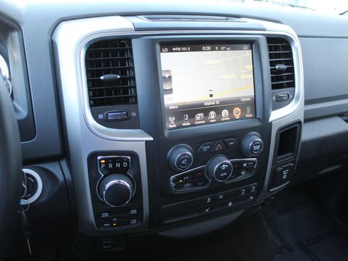 Used 2017 RAM 1500 Big Horn AWD/4WD image 16