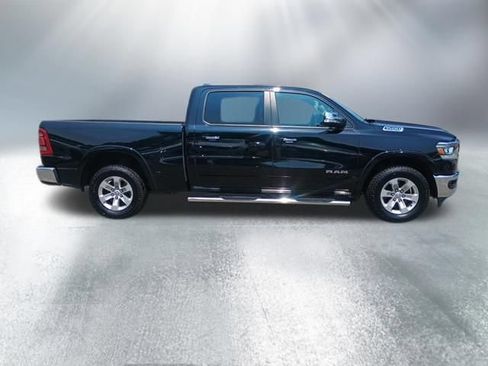 Used 2022 RAM 1500 Laramie AWD/4WD image 7