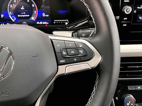 New 2026 Volkswagen Taos S image 18