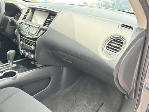 Used 2020 Nissan Pathfinder S AWD/4WD image 29