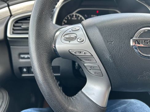 Used 2017 Nissan Murano Platinum image 16