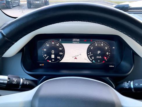 Used 2022 Land Rover Defender 90 X-Dynamic S image 23