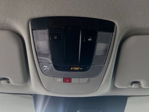 Used 2025 Kia Niro Wind w/ Wind Preserve Package FWD image 20