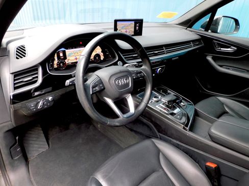 Used 2019 Audi Q7 3.0T Prestige AWD/4WD image 13