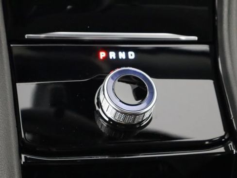 Used 2023 Jeep Grand Cherokee Limited w/ Black Appearance Package RWD image 29