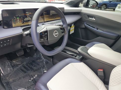 New 2026 Nissan Leaf Platinum+ w/ Cargo Package (Platinum+) image 10