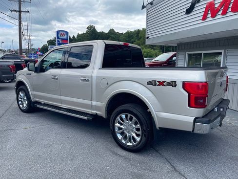 Used 2018 Ford F150 Lariat w/ Equipment Group 502A Luxury AWD/4WD image 5