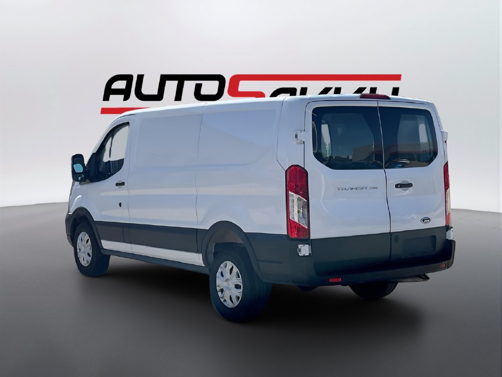 Used 2025 Ford Transit 250 Low Roof w/ Exterior Upgrade Package RWD image 5