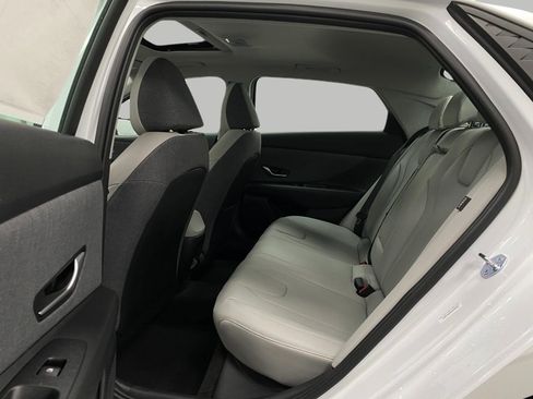 New 2026 Hyundai Elantra Limited image 30