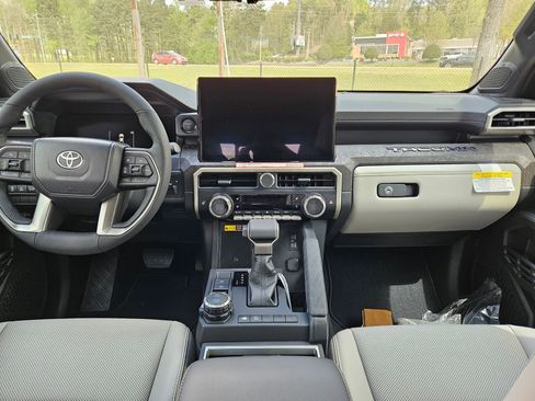 New 2026 Toyota Tacoma Limited AWD/4WD image 9