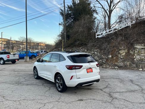 Certified 2024 Ford Escape ST-Line w/ Tech Pack #1 image 6