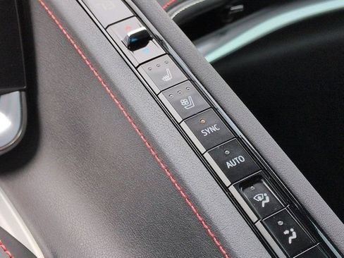 Used 2020 Chevrolet Corvette Stingray Preferred Cpe w/ 2LT Preferred Equipment Group RWD image 15