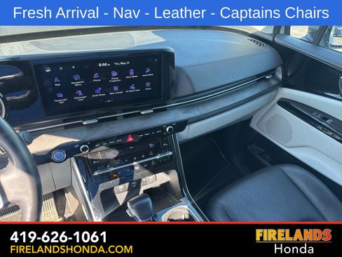 Used 2024 Kia Carnival EX FWD image 20