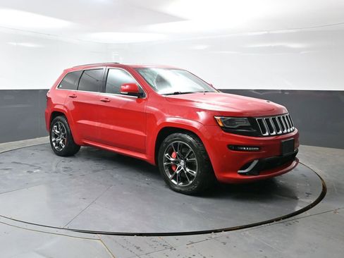 Used 2014 Jeep Grand Cherokee SRT8 w/ Luxury Group II AWD/4WD image 5