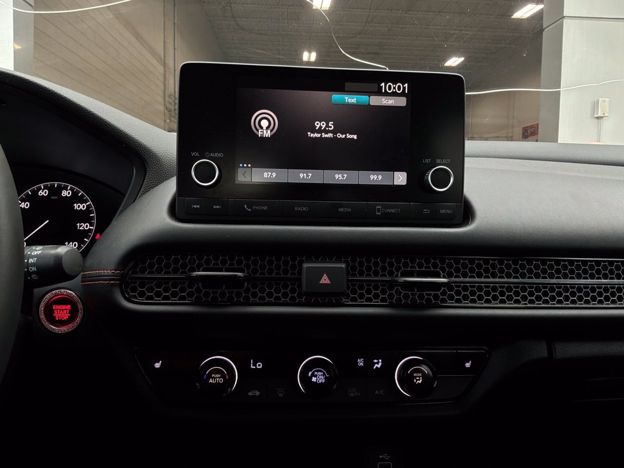 Used 2023 Honda HR-V Sport image 26
